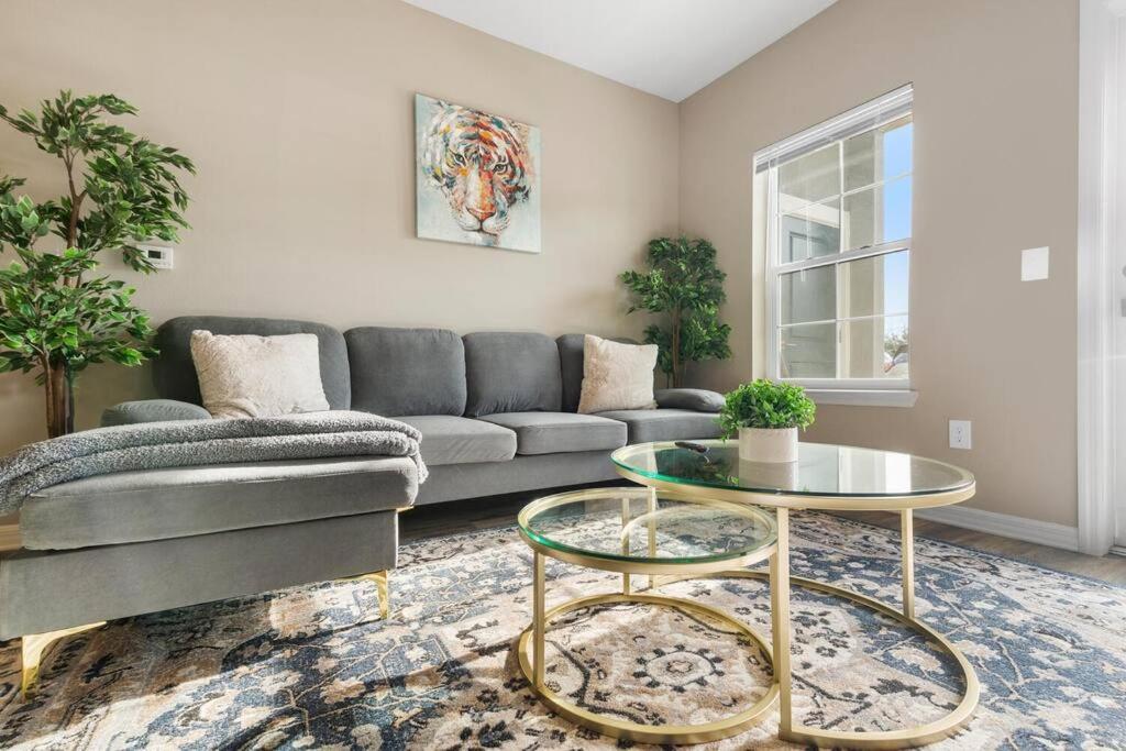 Elegant 1Br/1Ba Condo With Pool, Gym And Laundry 멜버른 외부 사진